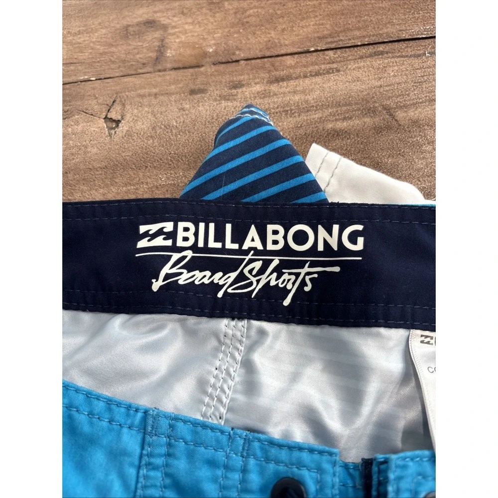 Billabong Men‎ Blue Flat Front Outdoor Board Shorts Size 32